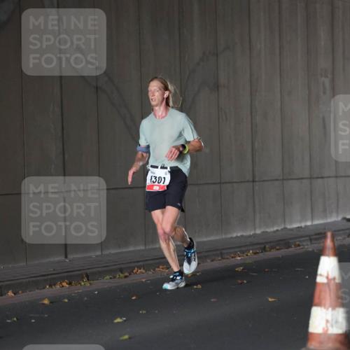 05.10.2025 - 20. swb-Marathon Bremen Michael Strokosch http://msf.ph/oto/9211518 05.10.2025 11:48:10 Laufen 1301 meine-sportfotos.de