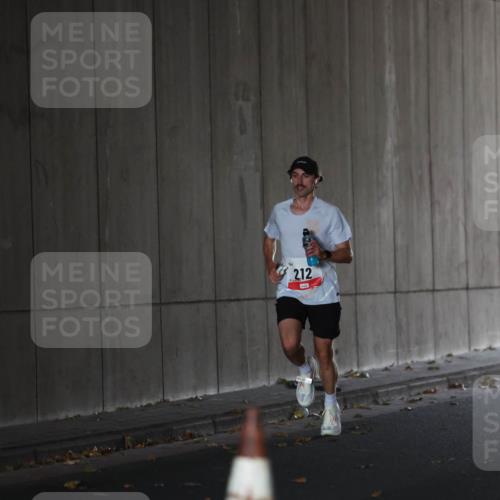 05.10.2025 - 20. swb-Marathon Bremen Michael Strokosch http://msf.ph/oto/9211522 05.10.2025 11:48:48 Laufen 212 meine-sportfotos.de