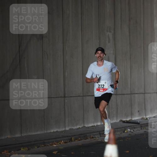 05.10.2025 - 20. swb-Marathon Bremen Michael Strokosch http://msf.ph/oto/9211524 05.10.2025 11:48:48 Laufen 212 meine-sportfotos.de