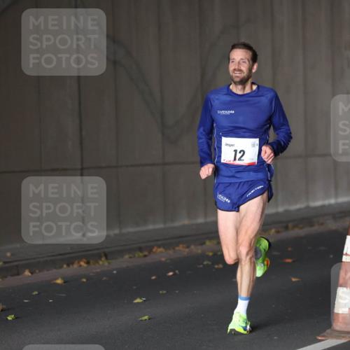 05.10.2025 - 20. swb-Marathon Bremen Michael Strokosch http://msf.ph/oto/9211540 05.10.2025 11:49:28 Laufen 12 meine-sportfotos.de