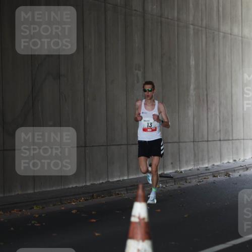 05.10.2025 - 20. swb-Marathon Bremen Michael Strokosch http://msf.ph/oto/9211549 05.10.2025 11:50:01 Laufen 13 meine-sportfotos.de