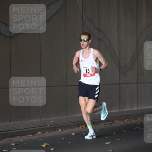 05.10.2025 - 20. swb-Marathon Bremen Michael Strokosch http://msf.ph/oto/9211557 05.10.2025 11:50:03 Laufen 13 meine-sportfotos.de