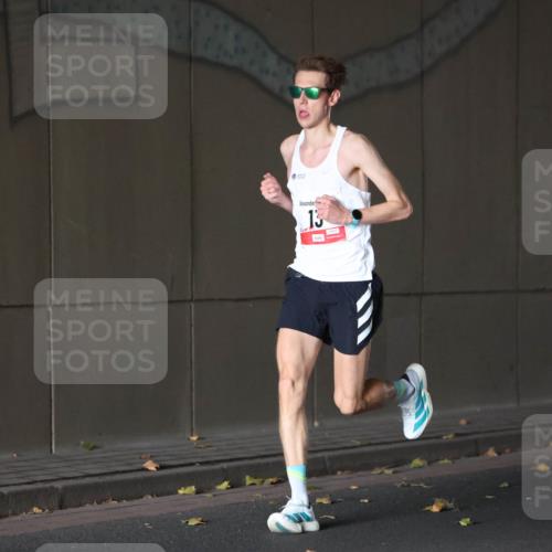 05.10.2025 - 20. swb-Marathon Bremen Michael Strokosch http://msf.ph/oto/9211560 05.10.2025 11:50:04 Laufen 15 meine-sportfotos.de