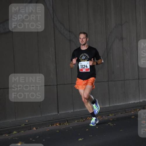05.10.2025 - 20. swb-Marathon Bremen Michael Strokosch http://msf.ph/oto/9211576 05.10.2025 11:51:40 Laufen 1124 meine-sportfotos.de