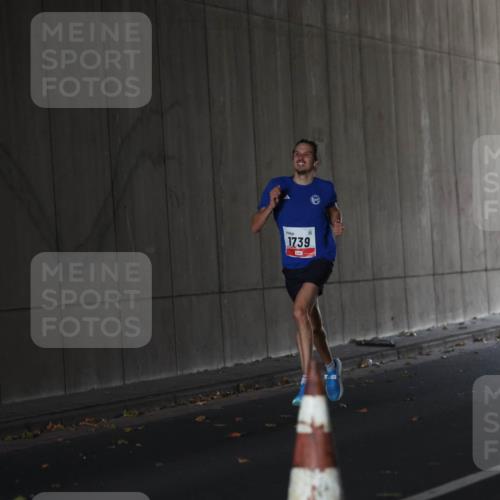 05.10.2025 - 20. swb-Marathon Bremen Michael Strokosch http://msf.ph/oto/9211582 05.10.2025 11:52:53 Laufen 1739 meine-sportfotos.de