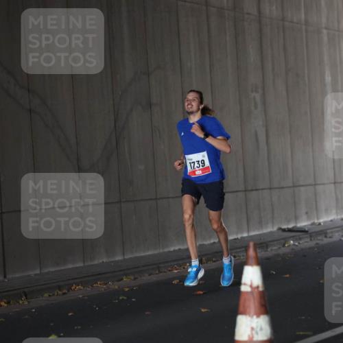 05.10.2025 - 20. swb-Marathon Bremen Michael Strokosch http://msf.ph/oto/9211583 05.10.2025 11:52:53 Laufen 1739 meine-sportfotos.de