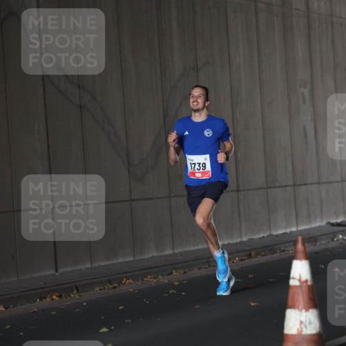 05.10.2025 - 20. swb-Marathon Bremen Michael Strokosch http://msf.ph/oto/9211584 05.10.2025 11:52:54 Laufen 1739 meine-sportfotos.de