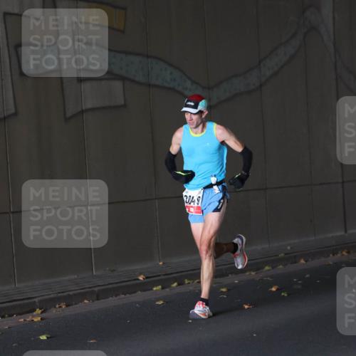 05.10.2025 - 20. swb-Marathon Bremen Michael Strokosch http://msf.ph/oto/9211603 05.10.2025 11:53:45 Laufen 2049 meine-sportfotos.de
