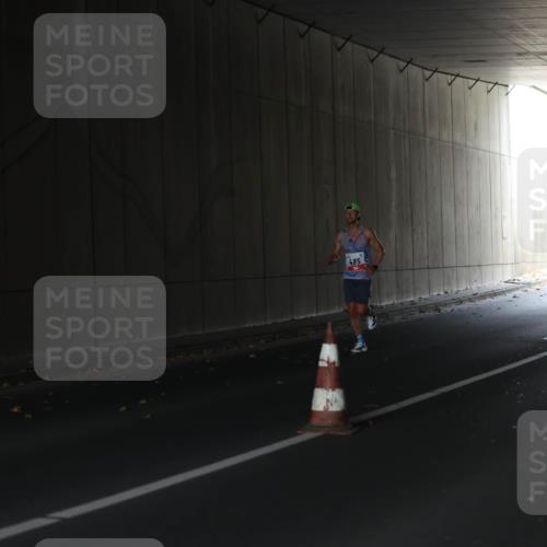 05.10.2025 - 20. swb-Marathon Bremen Michael Strokosch http://msf.ph/oto/9211629 05.10.2025 11:56:10 Laufen 485 meine-sportfotos.de