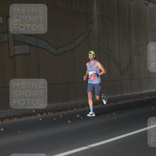 05.10.2025 - 20. swb-Marathon Bremen Michael Strokosch http://msf.ph/oto/9211635 05.10.2025 11:56:12 Laufen 48 meine-sportfotos.de
