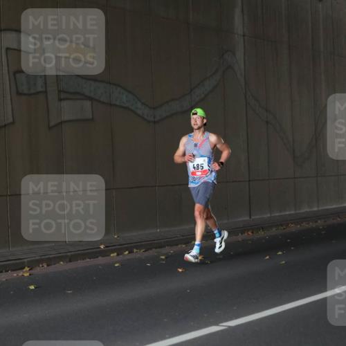 05.10.2025 - 20. swb-Marathon Bremen Michael Strokosch http://msf.ph/oto/9211636 05.10.2025 11:56:12 Laufen 485 meine-sportfotos.de