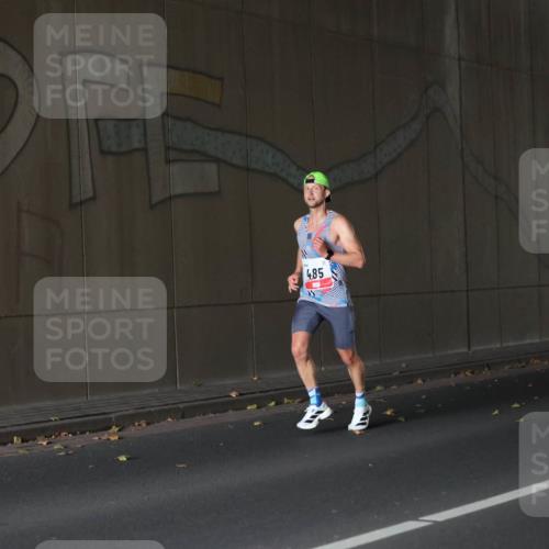 05.10.2025 - 20. swb-Marathon Bremen Michael Strokosch http://msf.ph/oto/9211637 05.10.2025 11:56:12 Laufen 485 meine-sportfotos.de