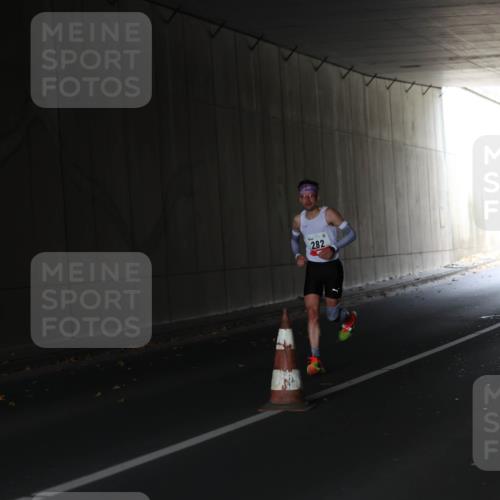 05.10.2025 - 20. swb-Marathon Bremen Michael Strokosch http://msf.ph/oto/9211640 05.10.2025 11:56:27 Laufen 282 meine-sportfotos.de
