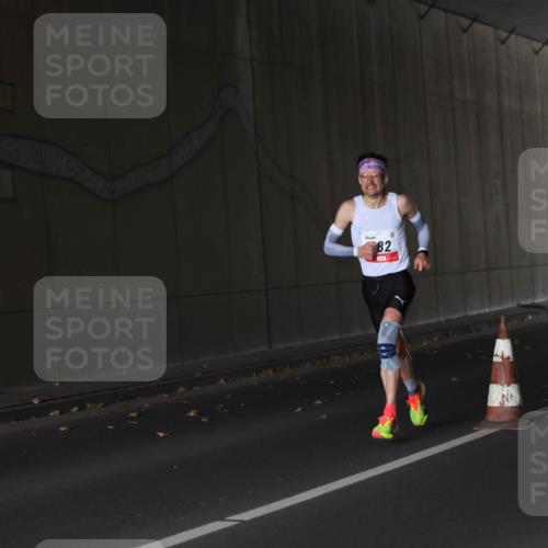 05.10.2025 - 20. swb-Marathon Bremen Michael Strokosch http://msf.ph/oto/9211643 05.10.2025 11:56:28 Laufen 82 meine-sportfotos.de