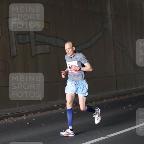 05.10.2025 - 20. swb-Marathon Bremen Michael Strokosch http://msf.ph/oto/9211653 05.10.2025 11:56:39 Laufen 59 meine-sportfotos.de