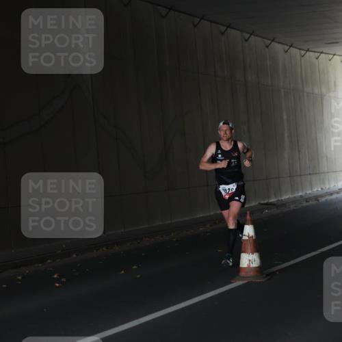 05.10.2025 - 20. swb-Marathon Bremen Michael Strokosch http://msf.ph/oto/9211658 05.10.2025 11:56:42 Laufen 1622 meine-sportfotos.de