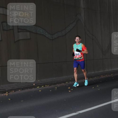05.10.2025 - 20. swb-Marathon Bremen Michael Strokosch http://msf.ph/oto/9211667 05.10.2025 11:57:12 Laufen 1648 meine-sportfotos.de