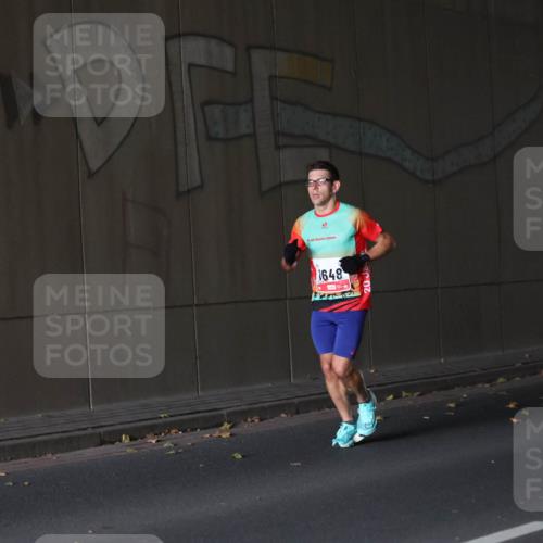 05.10.2025 - 20. swb-Marathon Bremen Michael Strokosch http://msf.ph/oto/9211670 05.10.2025 11:57:13 Laufen 1648 meine-sportfotos.de