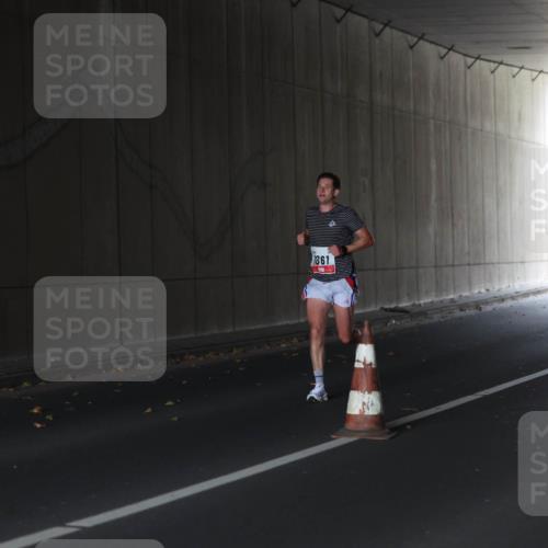 05.10.2025 - 20. swb-Marathon Bremen Michael Strokosch http://msf.ph/oto/9211673 05.10.2025 11:57:24 Laufen 198 meine-sportfotos.de