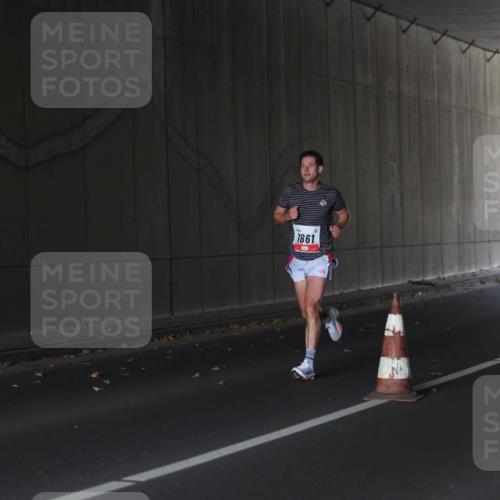 05.10.2025 - 20. swb-Marathon Bremen Michael Strokosch http://msf.ph/oto/9211674 05.10.2025 11:57:24 Laufen 1861 meine-sportfotos.de