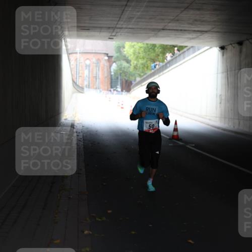 05.10.2025 - 20. swb-Marathon Bremen Michael Strokosch http://msf.ph/oto/9211729 05.10.2025 11:59:41 Laufen 50 meine-sportfotos.de
