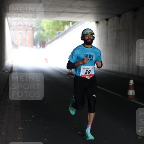 05.10.2025 - 20. swb-Marathon Bremen Michael Strokosch http://msf.ph/oto/9211735 05.10.2025 11:59:42 Laufen 50 meine-sportfotos.de