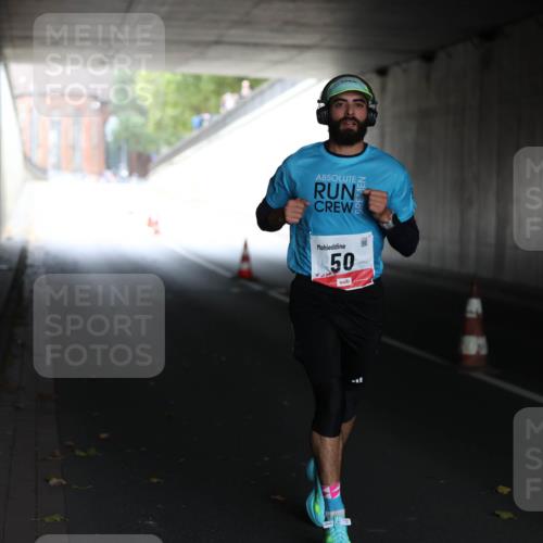 05.10.2025 - 20. swb-Marathon Bremen Michael Strokosch http://msf.ph/oto/9211736 05.10.2025 11:59:42 Laufen 50 meine-sportfotos.de