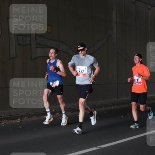 05.10.2025 - 20. swb-Marathon Bremen Michael Strokosch http://msf.ph/oto/9211770 05.10.2025 12:01:24 Laufen 10, 17, 1771, 3 meine-sportfotos.de