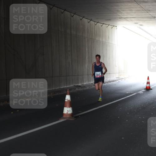 05.10.2025 - 20. swb-Marathon Bremen Michael Strokosch http://msf.ph/oto/9211772 05.10.2025 12:01:35 Laufen 542 meine-sportfotos.de