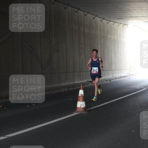 05.10.2025 - 20. swb-Marathon Bremen Michael Strokosch http://msf.ph/oto/9211774 05.10.2025 12:01:35 Laufen 542 meine-sportfotos.de