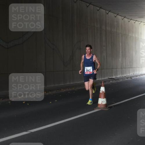 05.10.2025 - 20. swb-Marathon Bremen Michael Strokosch http://msf.ph/oto/9211776 05.10.2025 12:01:36 Laufen 542 meine-sportfotos.de