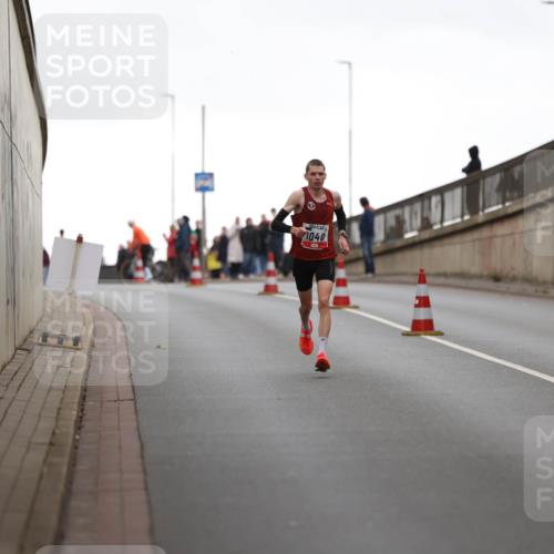 05.10.2025 - 20. swb-Marathon Bremen Michael Strokosch http://msf.ph/oto/9211784 05.10.2025 12:02:16 Laufen 1040 meine-sportfotos.de