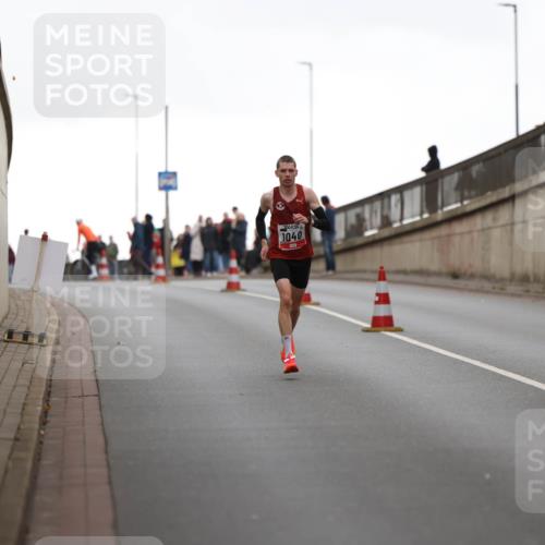 05.10.2025 - 20. swb-Marathon Bremen Michael Strokosch http://msf.ph/oto/9211785 05.10.2025 12:02:16 Laufen 1040 meine-sportfotos.de