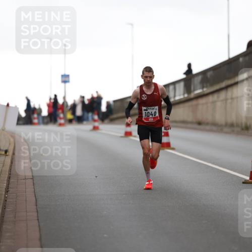 05.10.2025 - 20. swb-Marathon Bremen Michael Strokosch http://msf.ph/oto/9211788 05.10.2025 12:02:17 Laufen 1040 meine-sportfotos.de