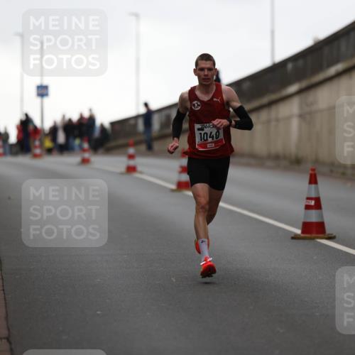 05.10.2025 - 20. swb-Marathon Bremen Michael Strokosch http://msf.ph/oto/9211793 05.10.2025 12:02:19 Laufen 1040 meine-sportfotos.de