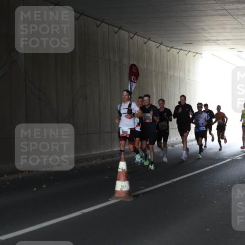 05.10.2025 - 20. swb-Marathon Bremen Michael Strokosch http://msf.ph/oto/9211803 05.10.2025 12:02:40 Laufen 600, 2292 meine-sportfotos.de