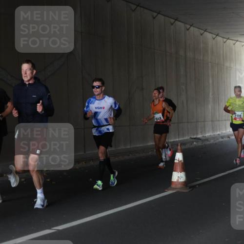 05.10.2025 - 20. swb-Marathon Bremen Michael Strokosch http://msf.ph/oto/9211812 05.10.2025 12:02:43 Laufen 1509, 948, 2116 meine-sportfotos.de