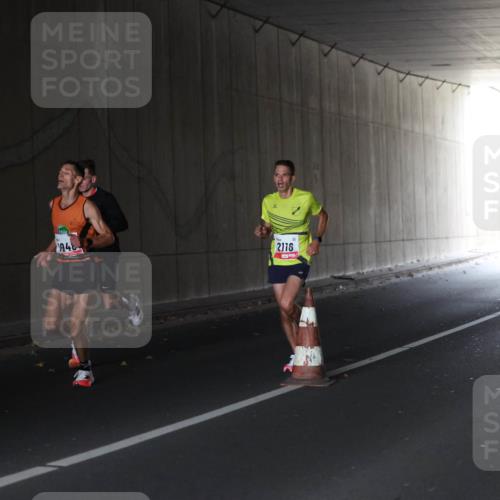 05.10.2025 - 20. swb-Marathon Bremen Michael Strokosch http://msf.ph/oto/9211814 05.10.2025 12:02:44 Laufen 948, 2116 meine-sportfotos.de