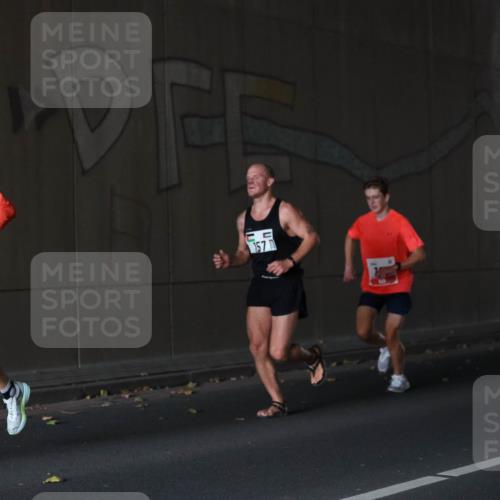 05.10.2025 - 20. swb-Marathon Bremen Michael Strokosch http://msf.ph/oto/9211828 05.10.2025 12:03:34 Laufen 157 meine-sportfotos.de