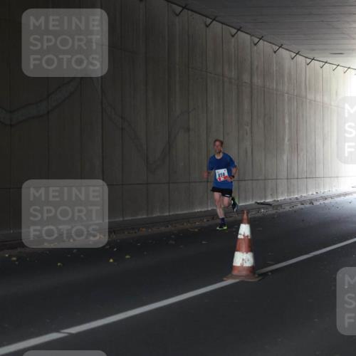 05.10.2025 - 20. swb-Marathon Bremen Michael Strokosch http://msf.ph/oto/9211834 05.10.2025 12:04:04 Laufen 956 meine-sportfotos.de