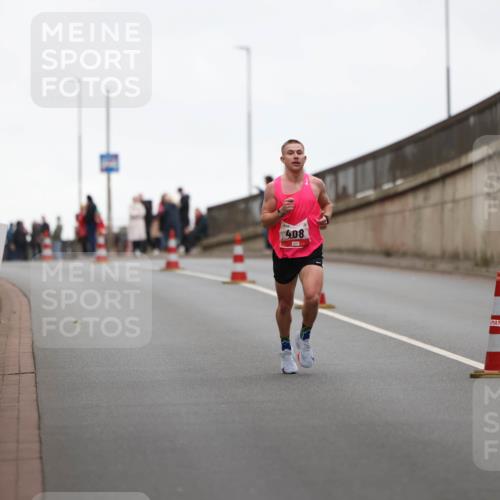 05.10.2025 - 20. swb-Marathon Bremen Michael Strokosch http://msf.ph/oto/9211848 05.10.2025 12:04:21 Laufen 408 meine-sportfotos.de