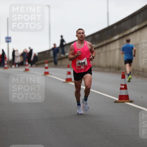 05.10.2025 - 20. swb-Marathon Bremen Michael Strokosch http://msf.ph/oto/9211854 05.10.2025 12:04:22 Laufen 408, 2 meine-sportfotos.de