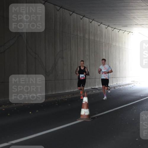 05.10.2025 - 20. swb-Marathon Bremen Michael Strokosch http://msf.ph/oto/9211867 05.10.2025 12:04:33 Laufen 309 meine-sportfotos.de