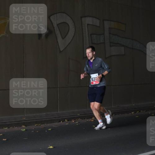 05.10.2025 - 20. swb-Marathon Bremen Michael Strokosch http://msf.ph/oto/9211889 05.10.2025 12:05:55 Laufen 10, 163 meine-sportfotos.de