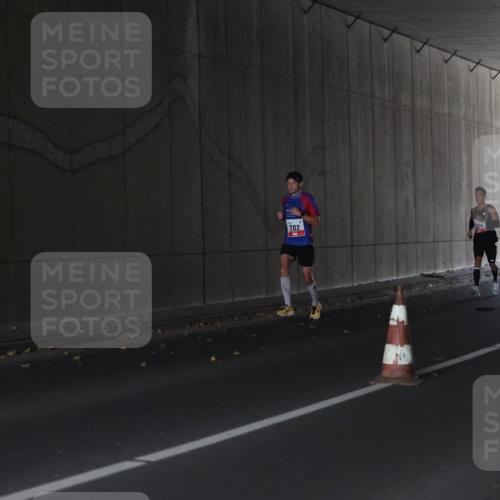 05.10.2025 - 20. swb-Marathon Bremen Michael Strokosch http://msf.ph/oto/9211892 05.10.2025 12:06:09 Laufen 302, 994 meine-sportfotos.de