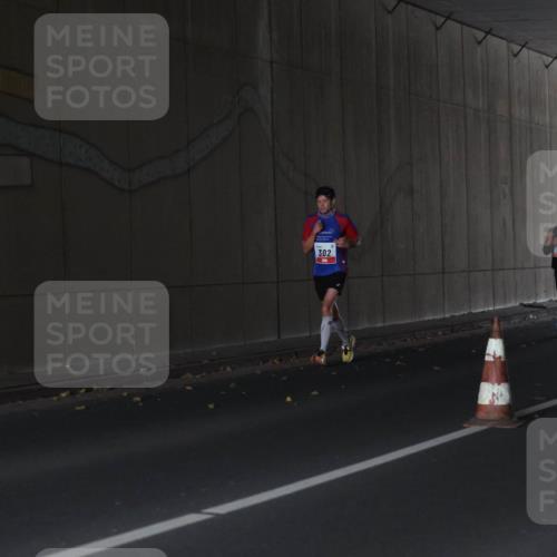 05.10.2025 - 20. swb-Marathon Bremen Michael Strokosch http://msf.ph/oto/9211893 05.10.2025 12:06:10 Laufen 1994, 302 meine-sportfotos.de