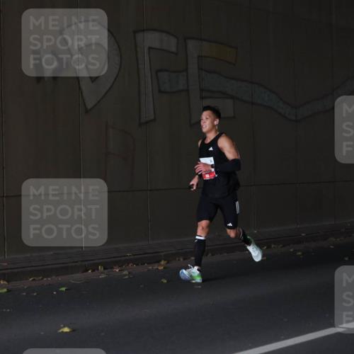 05.10.2025 - 20. swb-Marathon Bremen Michael Strokosch http://msf.ph/oto/9211906 05.10.2025 12:06:14 Laufen  meine-sportfotos.de