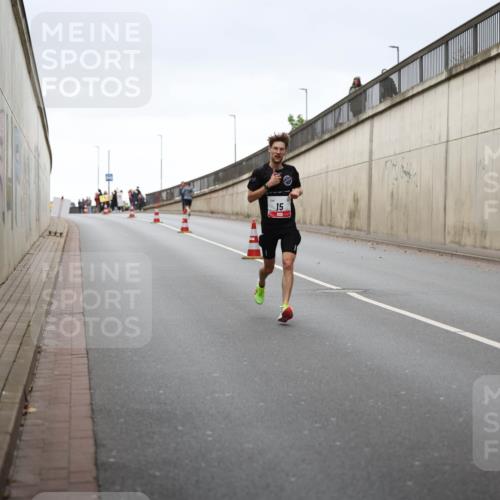 05.10.2025 - 20. swb-Marathon Bremen Michael Strokosch http://msf.ph/oto/9211911 05.10.2025 12:06:20 Laufen 15 meine-sportfotos.de