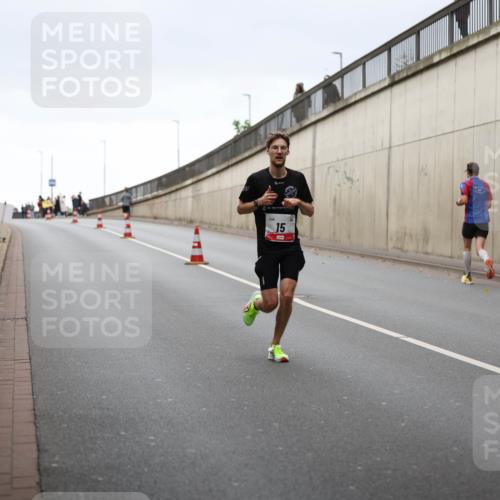 05.10.2025 - 20. swb-Marathon Bremen Michael Strokosch http://msf.ph/oto/9211913 05.10.2025 12:06:20 Laufen 15 meine-sportfotos.de