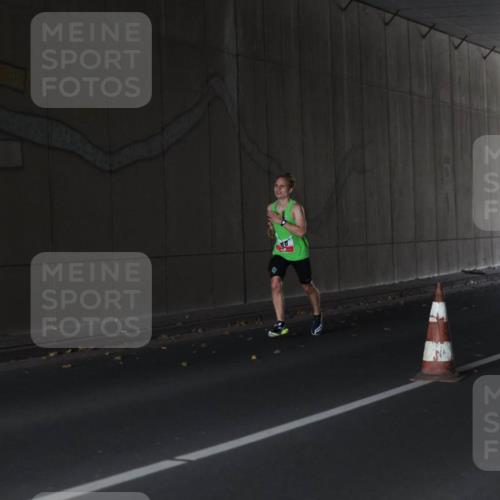 05.10.2025 - 20. swb-Marathon Bremen Michael Strokosch http://msf.ph/oto/9211921 05.10.2025 12:06:31 Laufen  meine-sportfotos.de
